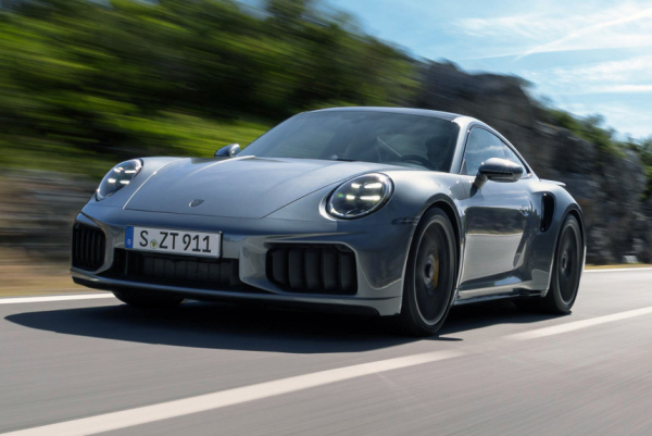 Обновленный Porsche 911 Turbo S: теперь гибрид