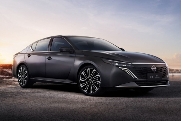 Новый седан Nissan Teana: официальные фотографии Новый седан Nissan Teana: официальные фотографии