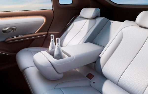 Компания Changan рассекретила стильный обтекаемый лифтбек Qiyuan A06 Компания Changan рассекретила стильный обтекаемый лифтбек Qiyuan A06