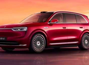 Китайцы рассекретили трехрядный кроссовер 2026 Aito M7 II второго поколения