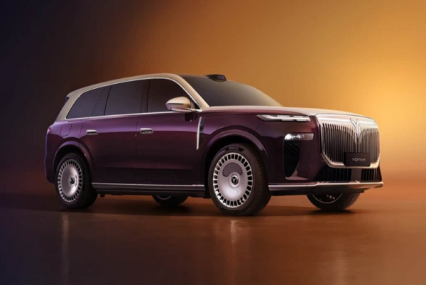 Большой кроссовер Voyah Taishan: первые подробности и фото