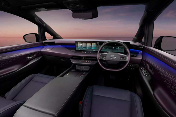 Рассекречен новый минивэн Nissan Elgrand четвертого поколения Рассекречен новый минивэн Nissan Elgrand четвертого поколения