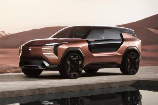 Концепт Mitsubishi Elevance показал будущее внедорожника Pajero Sport  Концепт Mitsubishi Elevance показал будущее внедорожника Pajero Sport