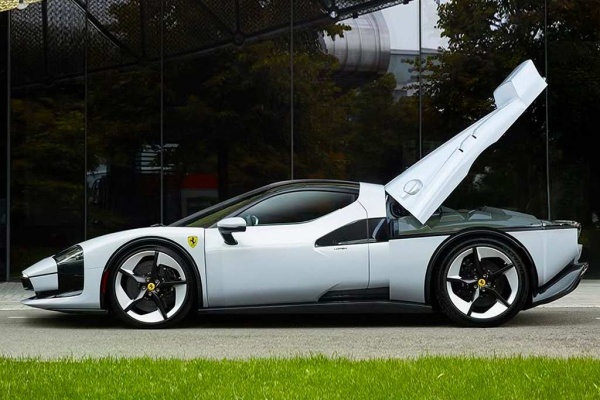 Итальянцы возродили культовый суперкар F40 в виде эксклюзивного Ferrari SC40