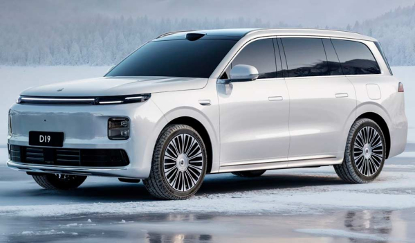 Флагманский кроссовер Leapmotor D19 дебютирует на рынке в виде гибрида и электрокара Флагманский кроссовер Leapmotor D19 дебютирует на рынке в виде гибрида и электрокара