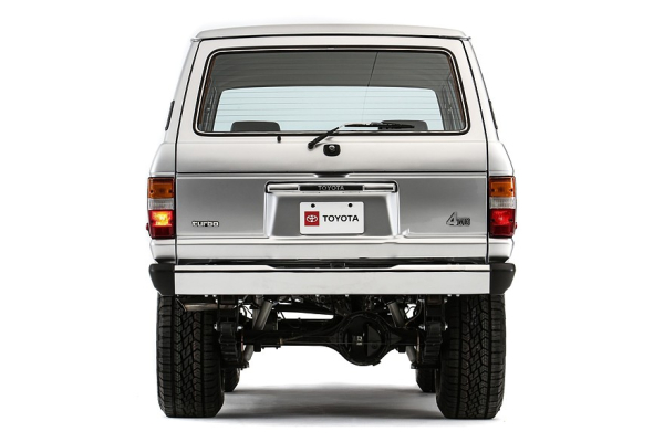 Больше мощности для классика: Toyota снабдила Land Cruiser J60 современным V6 Больше мощности для классика: Toyota снабдила Land Cruiser J60 современным V6