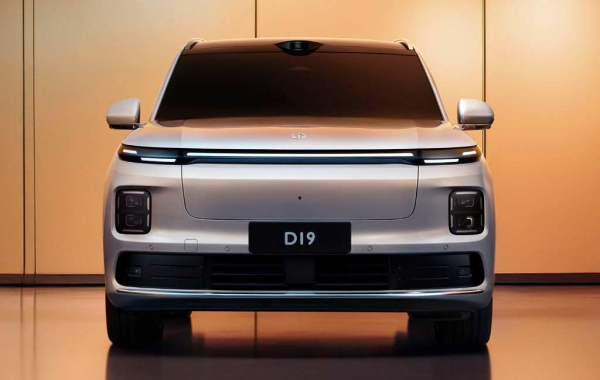 Флагманский кроссовер Leapmotor D19 дебютирует на рынке в виде гибрида и электрокара Флагманский кроссовер Leapmotor D19 дебютирует на рынке в виде гибрида и электрокара