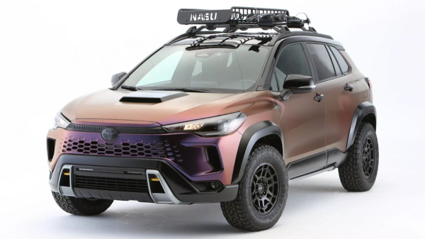 Toyota Camry и Corolla Cross принарядились для тюнинг-шоу SEMA Toyota Camry и Corolla Cross принарядились для тюнинг-шоу SEMA