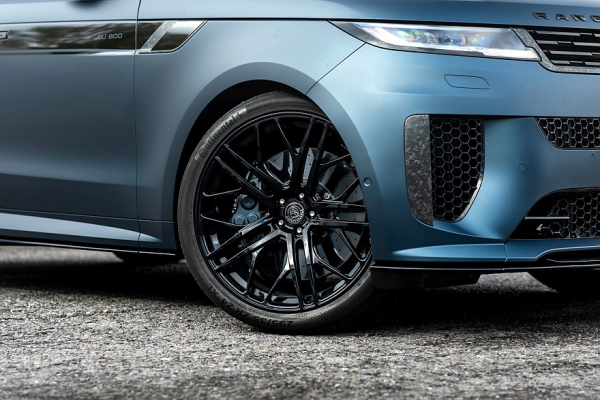 Manhart SV 800: больше мощности для упакованного в карбон Range Rover Sport SV Manhart SV 800: больше мощности для упакованного в карбон Range Rover Sport SV