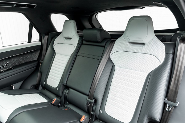 Manhart SV 800: больше мощности для упакованного в карбон Range Rover Sport SV Manhart SV 800: больше мощности для упакованного в карбон Range Rover Sport SV