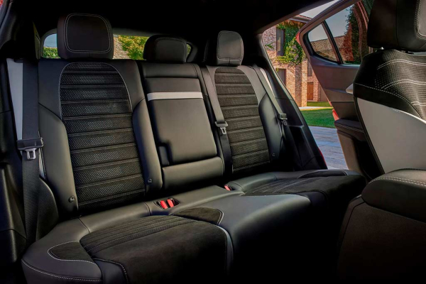 Итальянцы рассекретили обновленный кроссовер Alfa Romeo Tonale