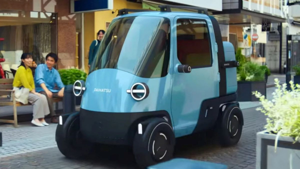 Концепты Century и Lexus: люкс-купе и шестиколесный минивэн Концепты Century и Lexus: люкс-купе и шестиколесный минивэн