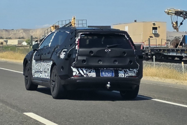 Новое поколение Volvo XC60: первые фотографии