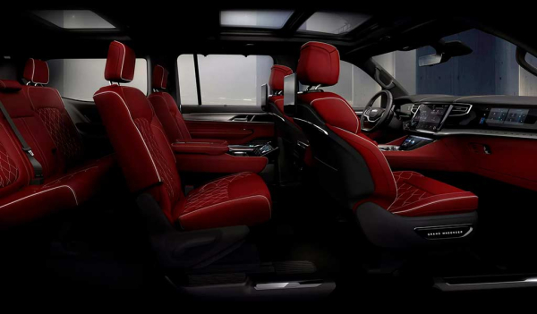 Американцы обновили флагманский внедорожник Jeep Grand Wagoneer