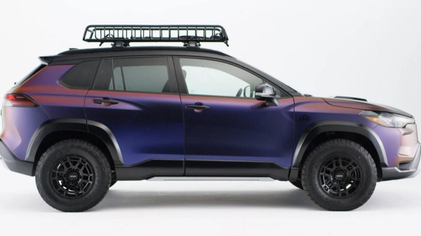 Toyota Camry и Corolla Cross принарядились для тюнинг-шоу SEMA Toyota Camry и Corolla Cross принарядились для тюнинг-шоу SEMA