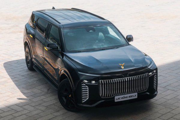 Компания VinFast показала бронированный кроссовер Lac Hong 900 LX Компания VinFast показала бронированный кроссовер Lac Hong 900 LX