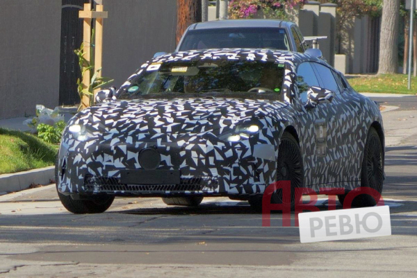 Электромобиль Mercedes-AMG GT вышел на дорожные испытания Электромобиль Mercedes-AMG GT вышел на дорожные испытания