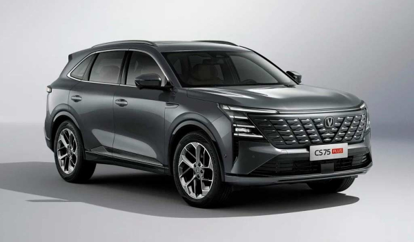 Новый Changan CS75 Plus добрался до России: открыт прием предзаказов