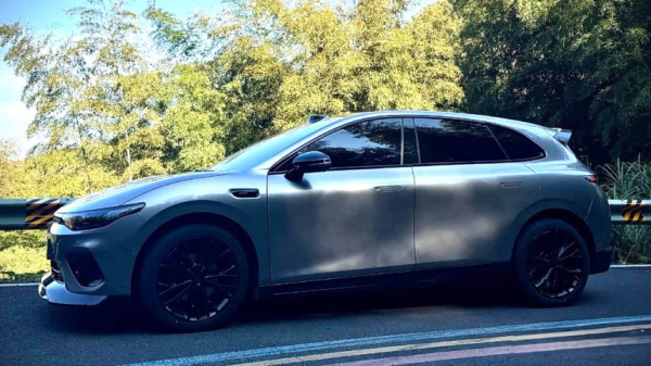 В Китае показан паркетник Leapmotor A10 и хот-хэтч Lafa 5 Ultra