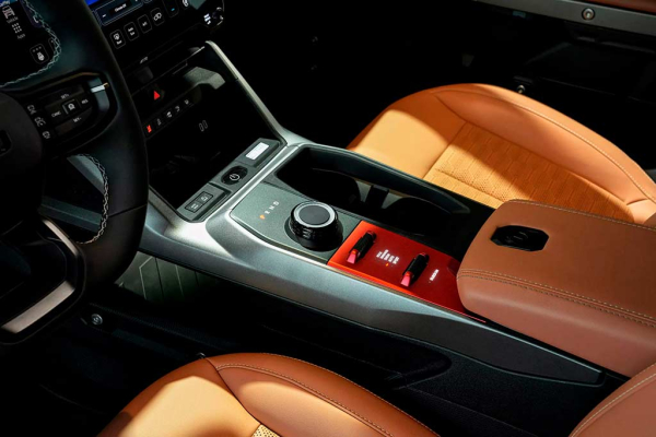 Компания Jeep официально представила электрический внедорожник Recon Компания Jeep официально представила электрический внедорожник Recon