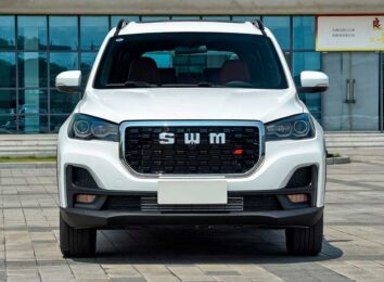 SWM G05 Pro: доступный китайский кроссовер с семиместным салоном