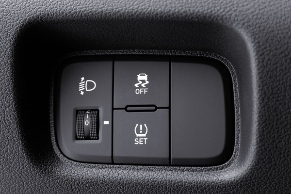 Электронные системы и панорамная крыша: изучаем комплектации Solaris HC Электронные системы и панорамная крыша: изучаем комплектации Solaris HC