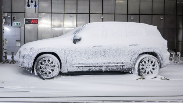 Показан салон нового кроссовера Mercedes‑Benz GLB