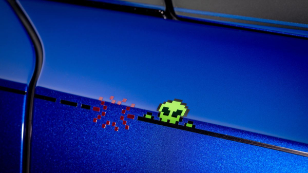 Rolls-Royce Black Badge Ghost Gamer: 8-битная ностальгия Rolls-Royce Black Badge Ghost Gamer: 8-битная ностальгия