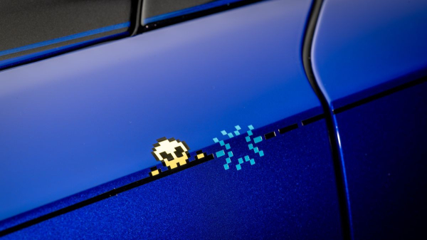 Rolls-Royce Black Badge Ghost Gamer: 8-битная ностальгия Rolls-Royce Black Badge Ghost Gamer: 8-битная ностальгия