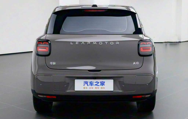 Leapmotor A10: представлен 4,2-метровый электрический кроссовер за 1,1 млн руб Leapmotor A10: представлен 4,2-метровый электрический кроссовер за 1,1 млн руб