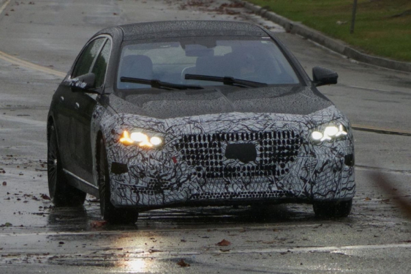 На подходе обновленный Mercedes-Maybach S-класса На подходе обновленный Mercedes-Maybach S-класса