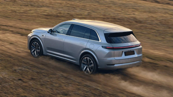 Кроссоверы Li Auto обрели ОТТС и новые российские ценники Кроссоверы Li Auto обрели ОТТС и новые российские ценники