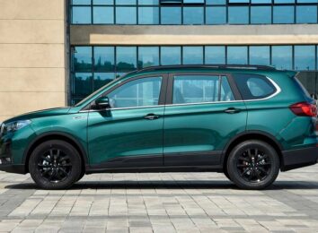 SWM G05 Pro: доступный китайский кроссовер с семиместным салоном