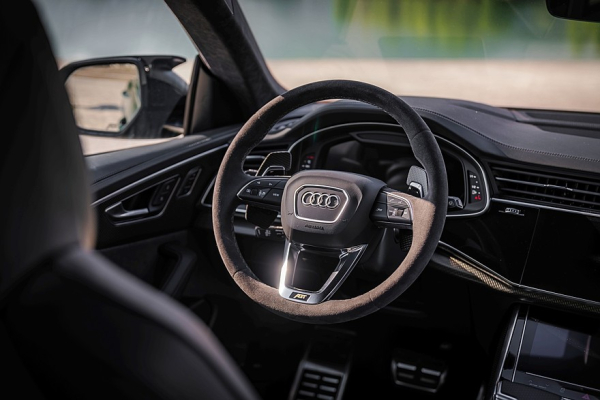 Abt RSQ8-LE 1000: финальный и очень яркий аккорд юбилейной трилогии Abt Sportsline Abt RSQ8-LE 1000: финальный и очень яркий аккорд юбилейной трилогии Abt Sportsline