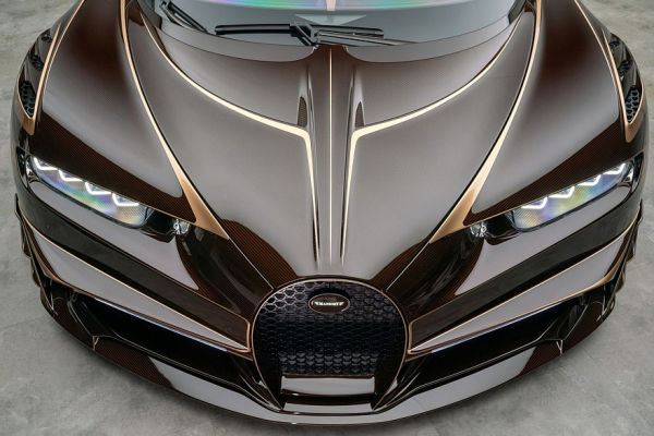 Жить и побеждать: Mansory представила два суперкара на базе Bugatti — Vincero и Vivere Жить и побеждать: Mansory представила два суперкара на базе Bugatti — Vincero и Vivere
