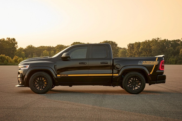 Заводской тюнинг для Ram 1500 Rumble Bee: большие &laquo;мясорубки&raquo;, подвеска, выхлоп, декор