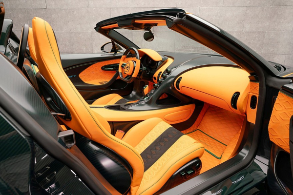 Жить и побеждать: Mansory представила два суперкара на базе Bugatti — Vincero и Vivere Жить и побеждать: Mansory представила два суперкара на базе Bugatti — Vincero и Vivere