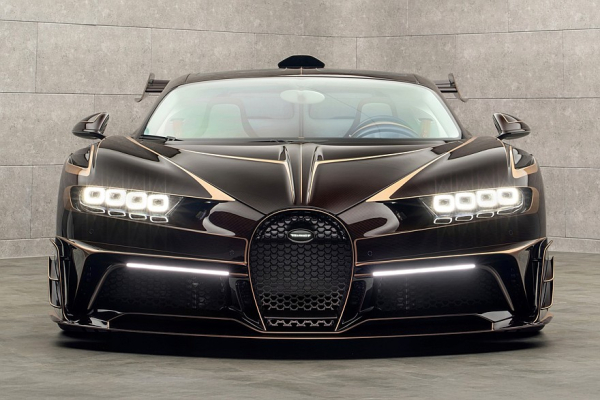 Жить и побеждать: Mansory представила два суперкара на базе Bugatti — Vincero и Vivere Жить и побеждать: Mansory представила два суперкара на базе Bugatti — Vincero и Vivere