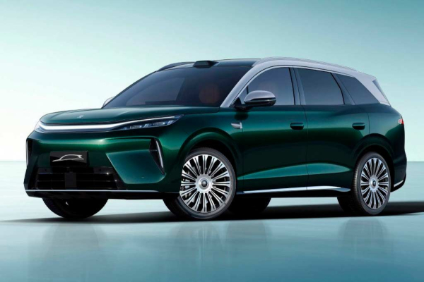 На моторшоу в китайском Чэнду рассекречен кроссовер BYD Tang в новом кузове На моторшоу в китайском Чэнду рассекречен кроссовер BYD Tang в новом кузове