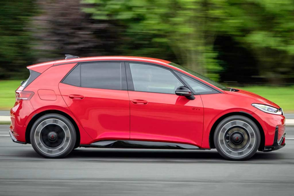 В гамме обновленного Volkswagen ID.3 появился &laquo;заряженный&raquo; GTI-вариант