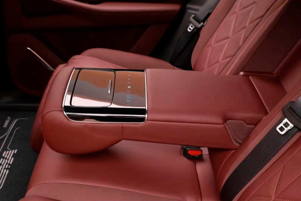 Geely Xingyue L Plus: в Китае представили удлиненную версию Монжаро Geely Xingyue L Plus: в Китае представили удлиненную версию Монжаро