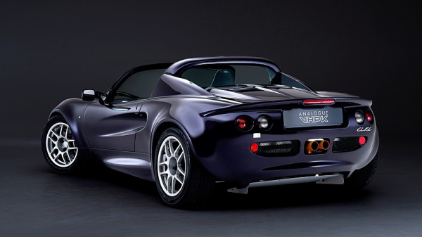 Рестомод Analogue VHPK на базе Lotus Elise S1: водитель по центру и масса менее 600 кг Рестомод Analogue VHPK на базе Lotus Elise S1: водитель по центру и масса менее 600 кг
