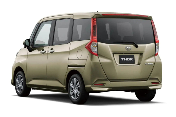 Toyota Roomy, Daihatsu Thor и Tanto: модернизация на троих