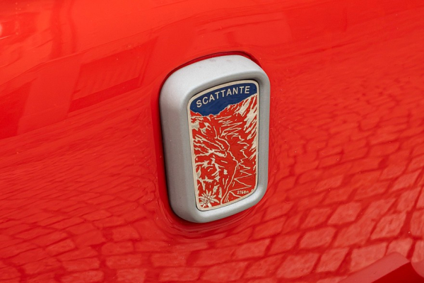 Старый Fiat 500, простоявший 25 лет в сарае, превратился в изысканный рестомод Scattante Старый Fiat 500, простоявший 25 лет в сарае, превратился в изысканный рестомод Scattante