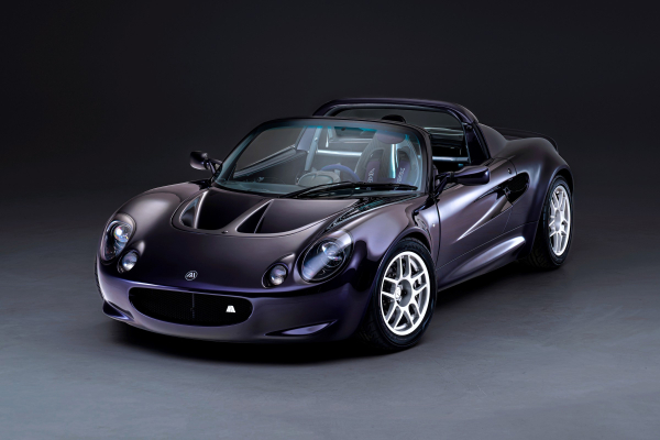 Рестомод Analogue VHPK на базе Lotus Elise S1: водитель по центру и масса менее 600 кг Рестомод Analogue VHPK на базе Lotus Elise S1: водитель по центру и масса менее 600 кг