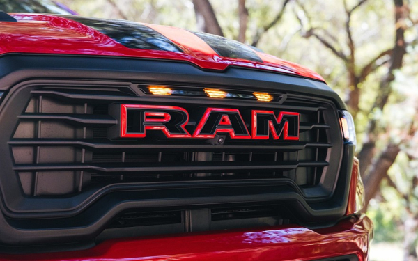 Ram 1500 Direct Connection by Roush: масл-трак начального уровня с атмосферным V8 Ram 1500 Direct Connection by Roush: масл-трак начального уровня с атмосферным V8