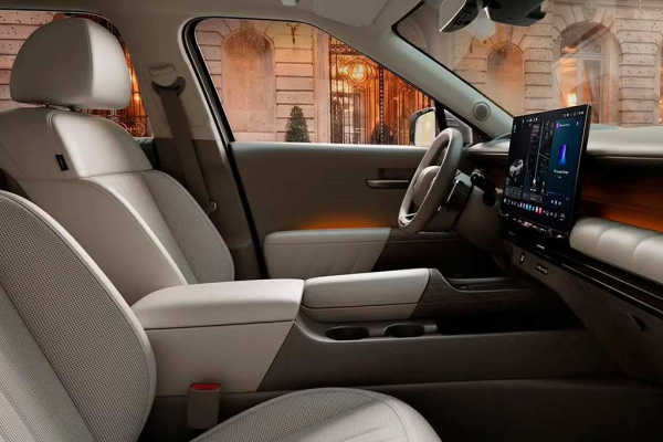Представлен новый Hyundai Tucson: модель пятой генерации примерила брутальный дизайн Представлен новый Hyundai Tucson: модель пятой генерации примерила брутальный дизайн