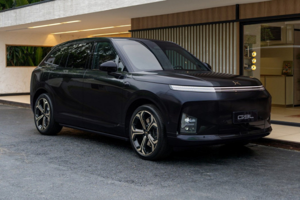 Xpeng G9L рассекречен в Китае и скоро дебютирует в Европе Xpeng G9L рассекречен в Китае и скоро дебютирует в Европе