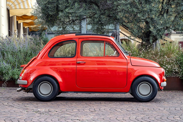 Старый Fiat 500, простоявший 25 лет в сарае, превратился в изысканный рестомод Scattante Старый Fiat 500, простоявший 25 лет в сарае, превратился в изысканный рестомод Scattante