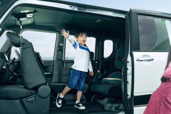 Toyota Roomy, Daihatsu Thor и Tanto: модернизация на троих